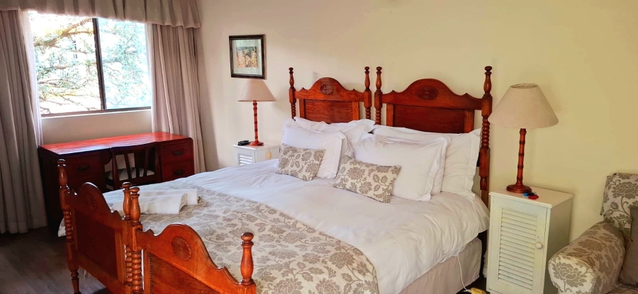 5 Bedroom Property for Sale in Beacon Bay Eastern Cape